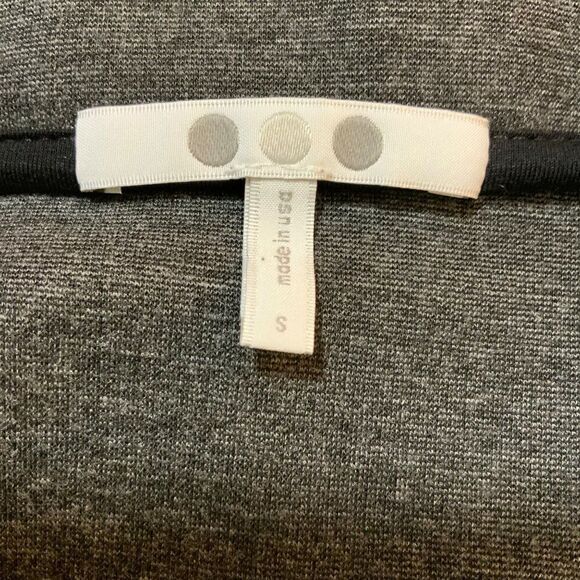 Three Dots Grey Faux Wrap Ponte Flounce Skirt Small - Picture 9 of 9